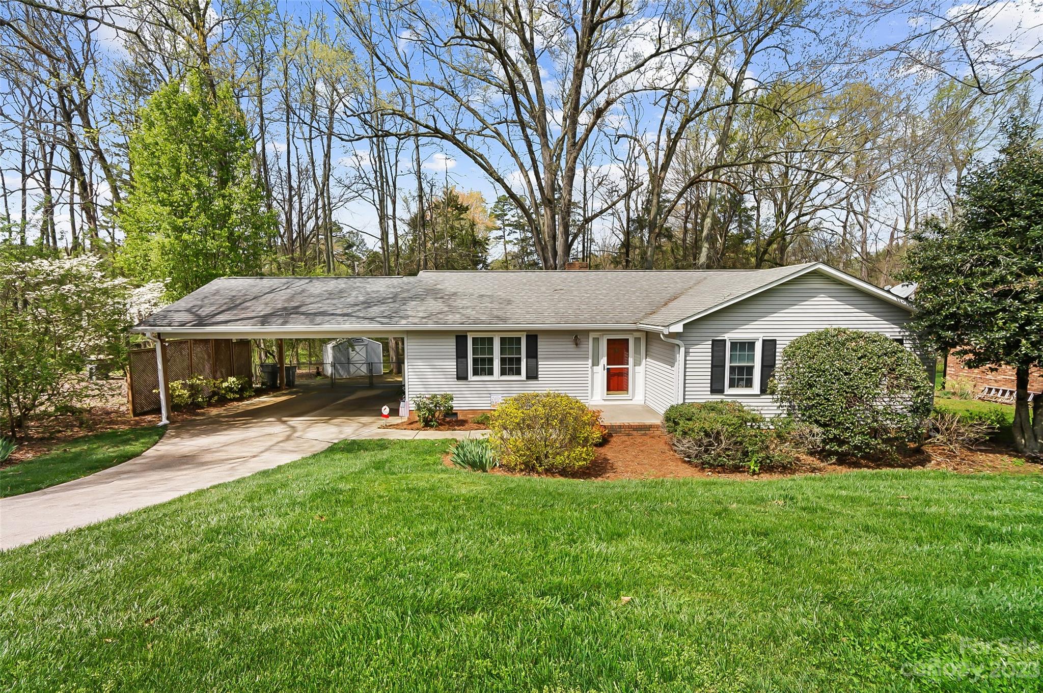 2221 Applegate Drive Concord NC 28027
