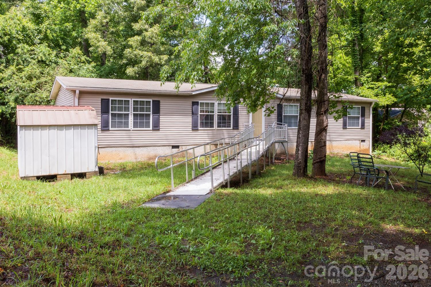 22 Hazelwood Road Asheville NC 28806