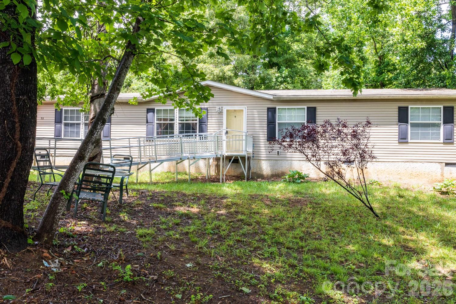 22 Hazelwood Road Asheville NC 28806