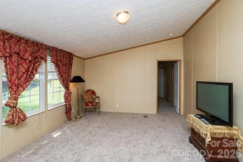 22 Hazelwood Road Asheville NC 28806