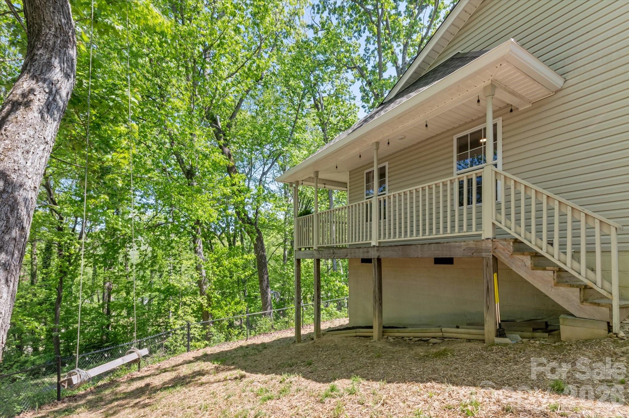 12 Hutchinson Woods Fletcher NC 28732