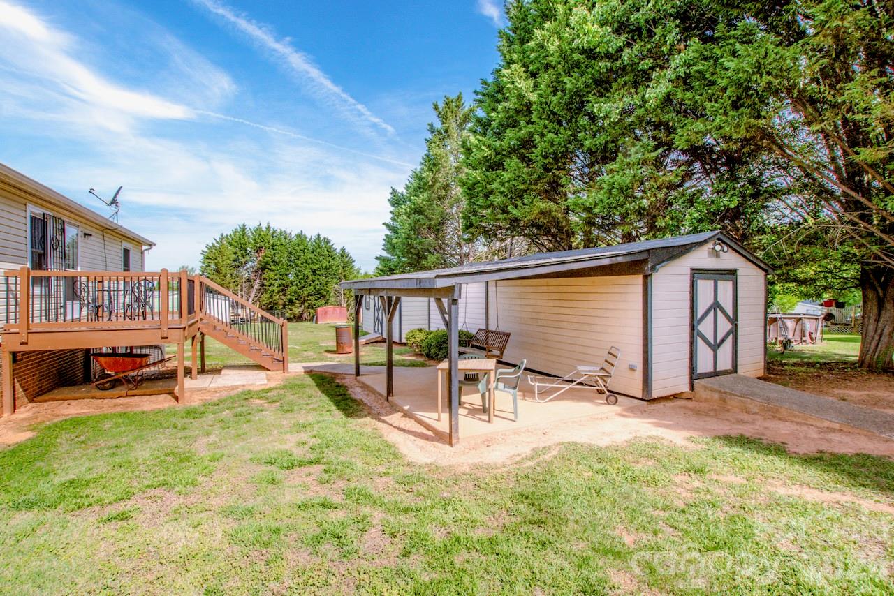 525 Mountain Meadows Drive Bessemer City NC 28016