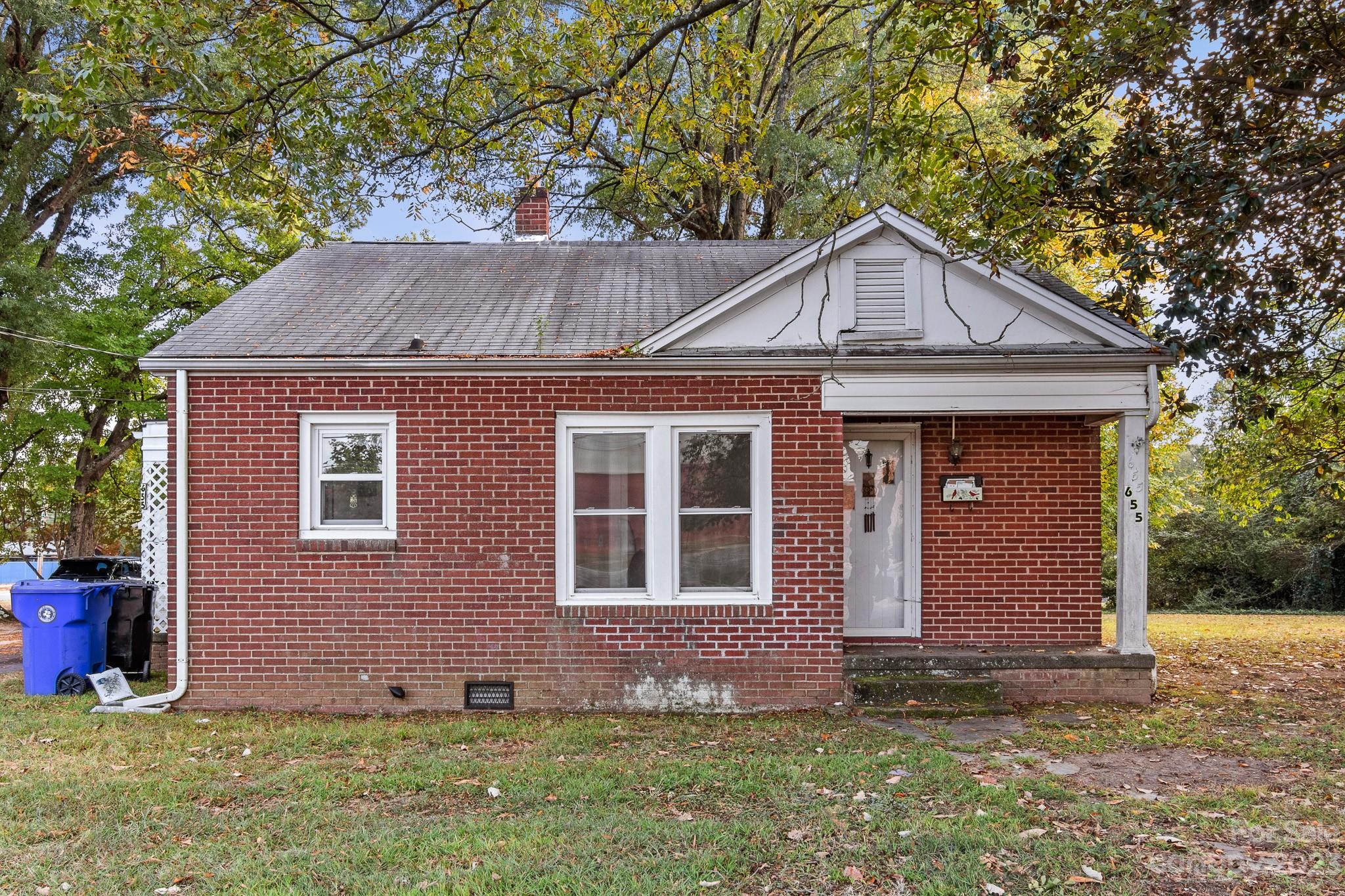 655 Cabarrus Avenue Mooresville NC 28115