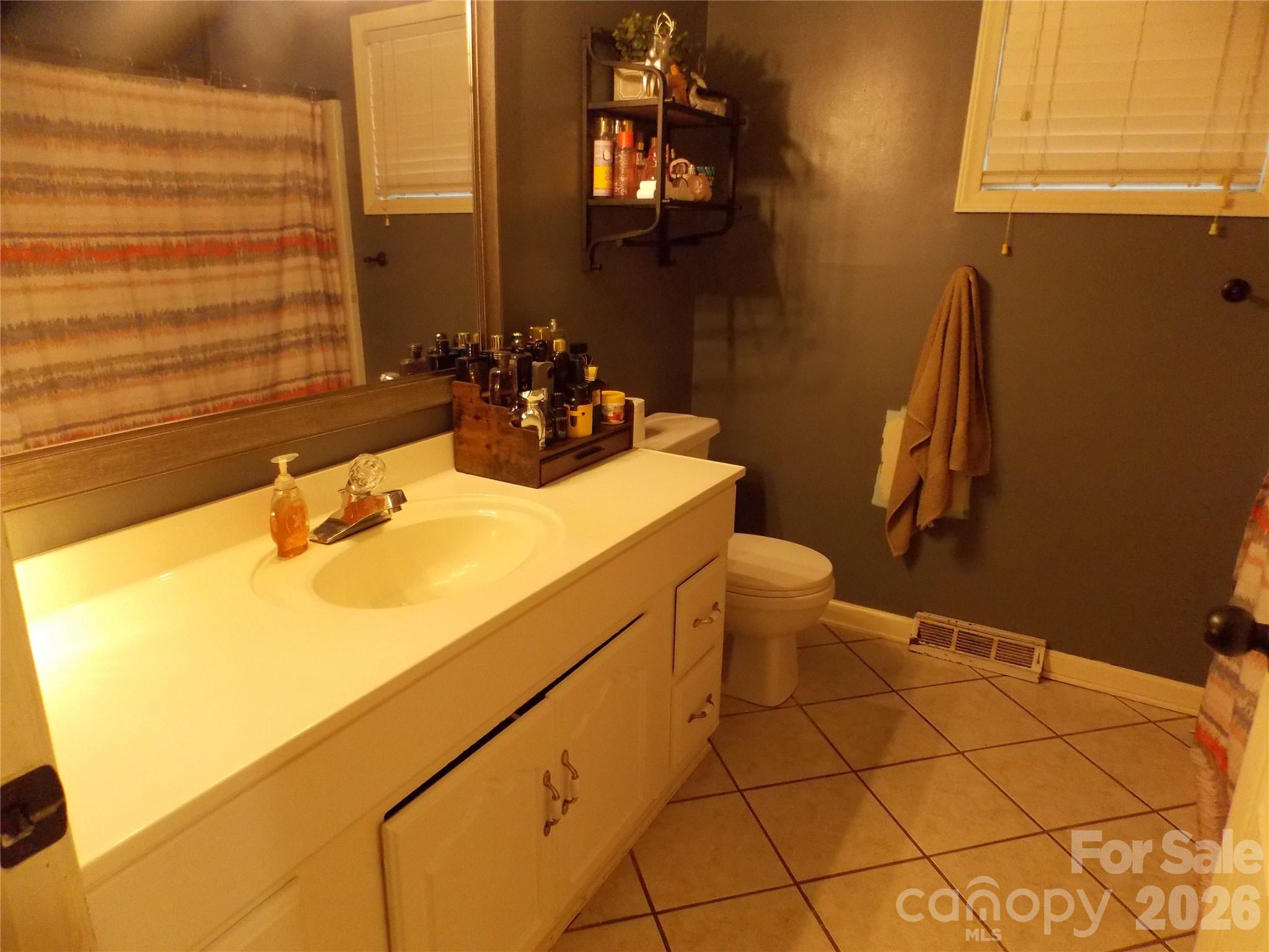 4268 Hartland Road Lenoir NC 28645