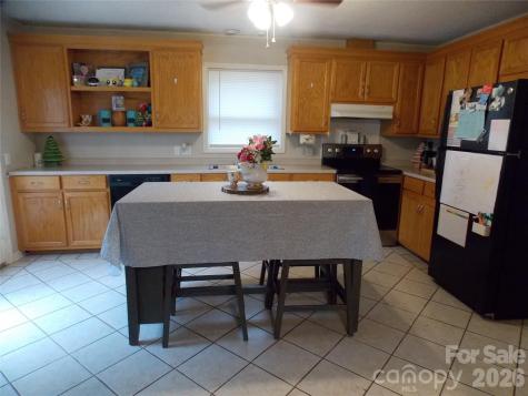 4268 Hartland Road Lenoir NC 28645