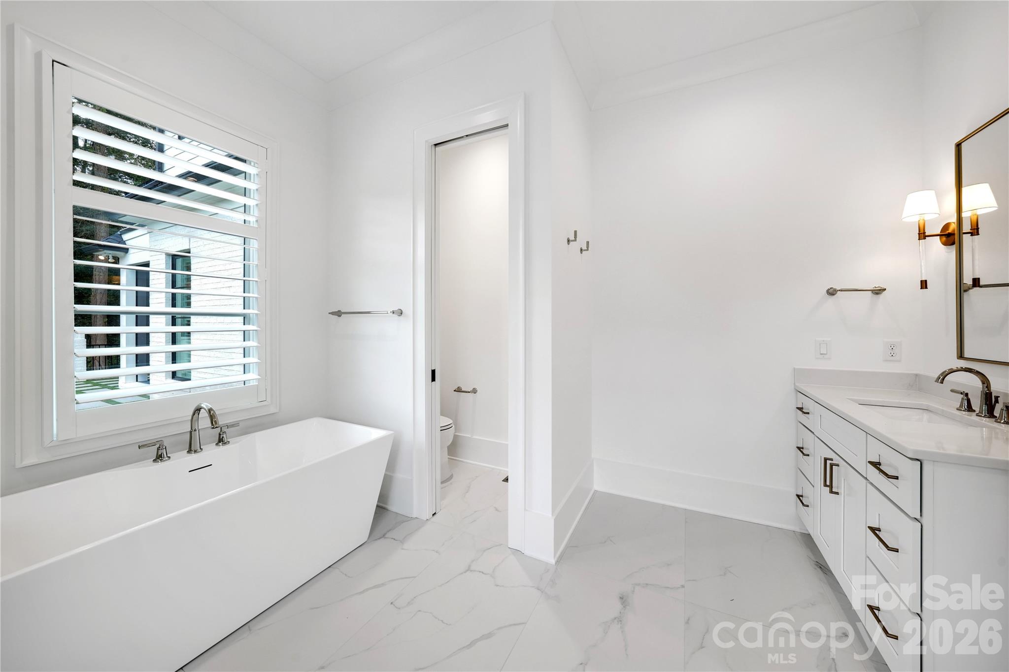 5038 Gilchrist Road Charlotte NC 28211
