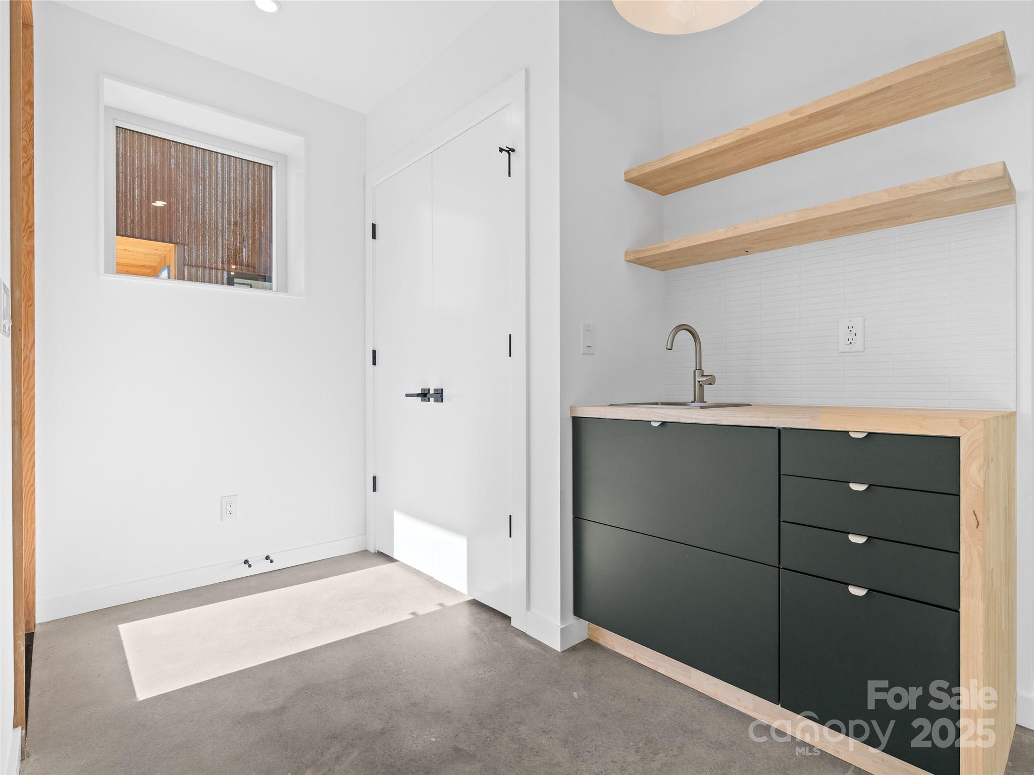 173 Houston Place Asheville NC 28801