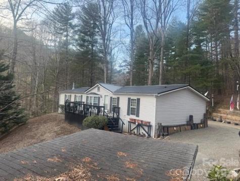 1372 Lickskillet Road Burnsville NC 28714