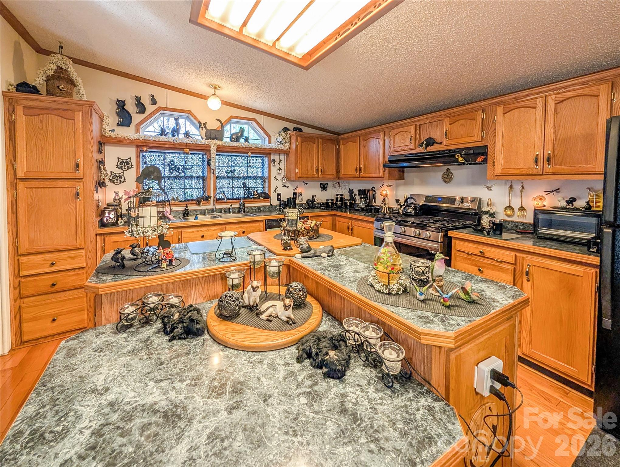 1372 Lickskillet Road Burnsville NC 28714