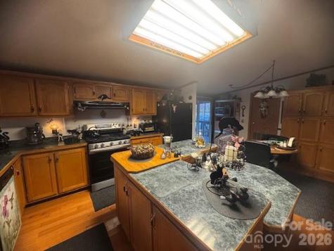 1372 Lickskillet Road Burnsville NC 28714