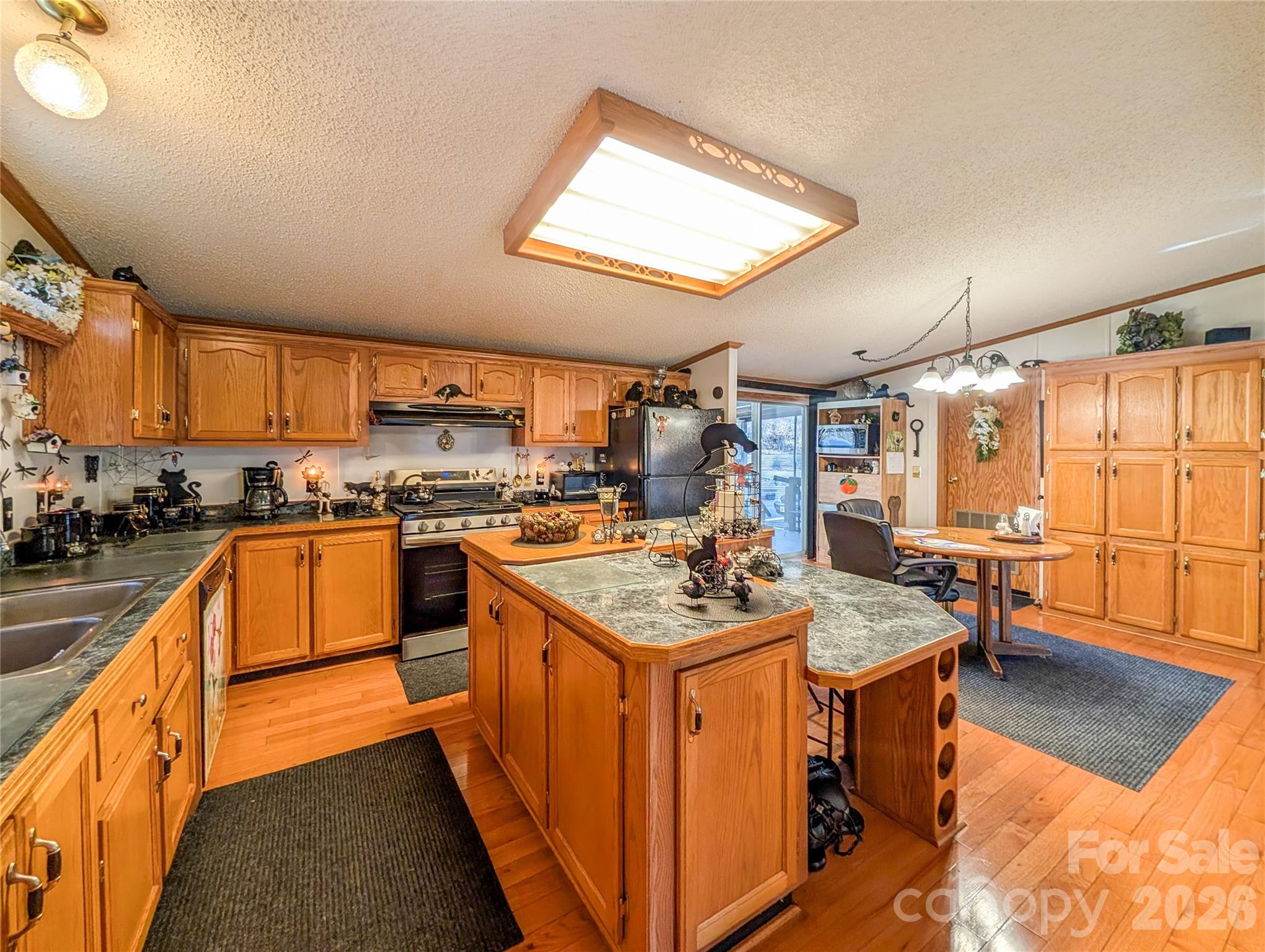 1372 Lickskillet Road Burnsville NC 28714