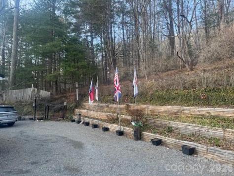 1372 Lickskillet Road Burnsville NC 28714