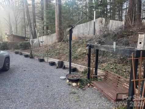 1372 Lickskillet Road Burnsville NC 28714