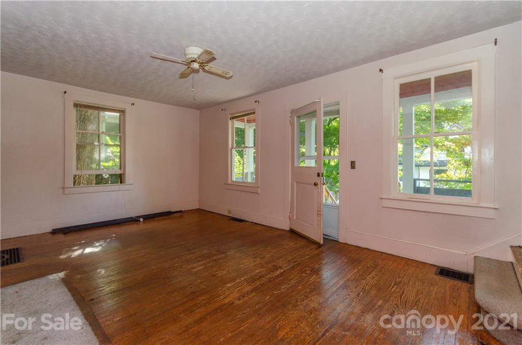 83 Arlington Street Asheville NC 28801
