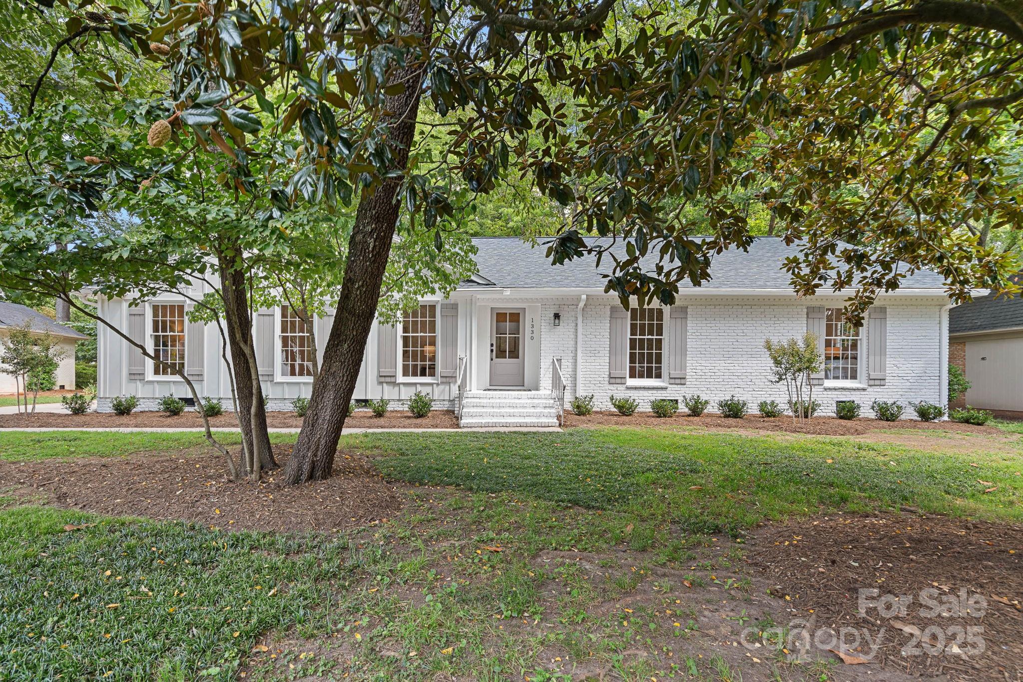 1330 Redcoat Drive Charlotte NC 28211