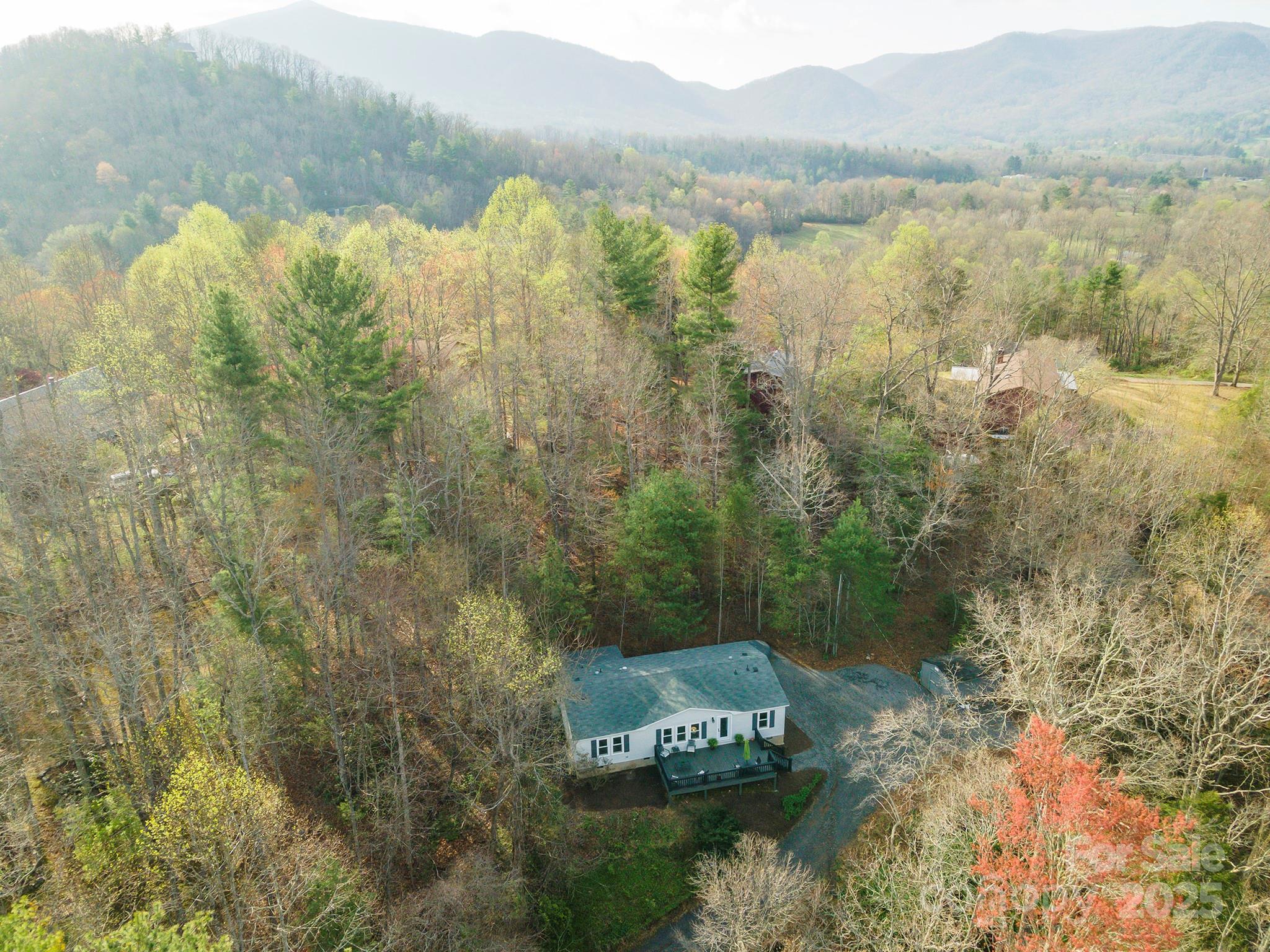55 Whitaker Circle Fairview NC 28730