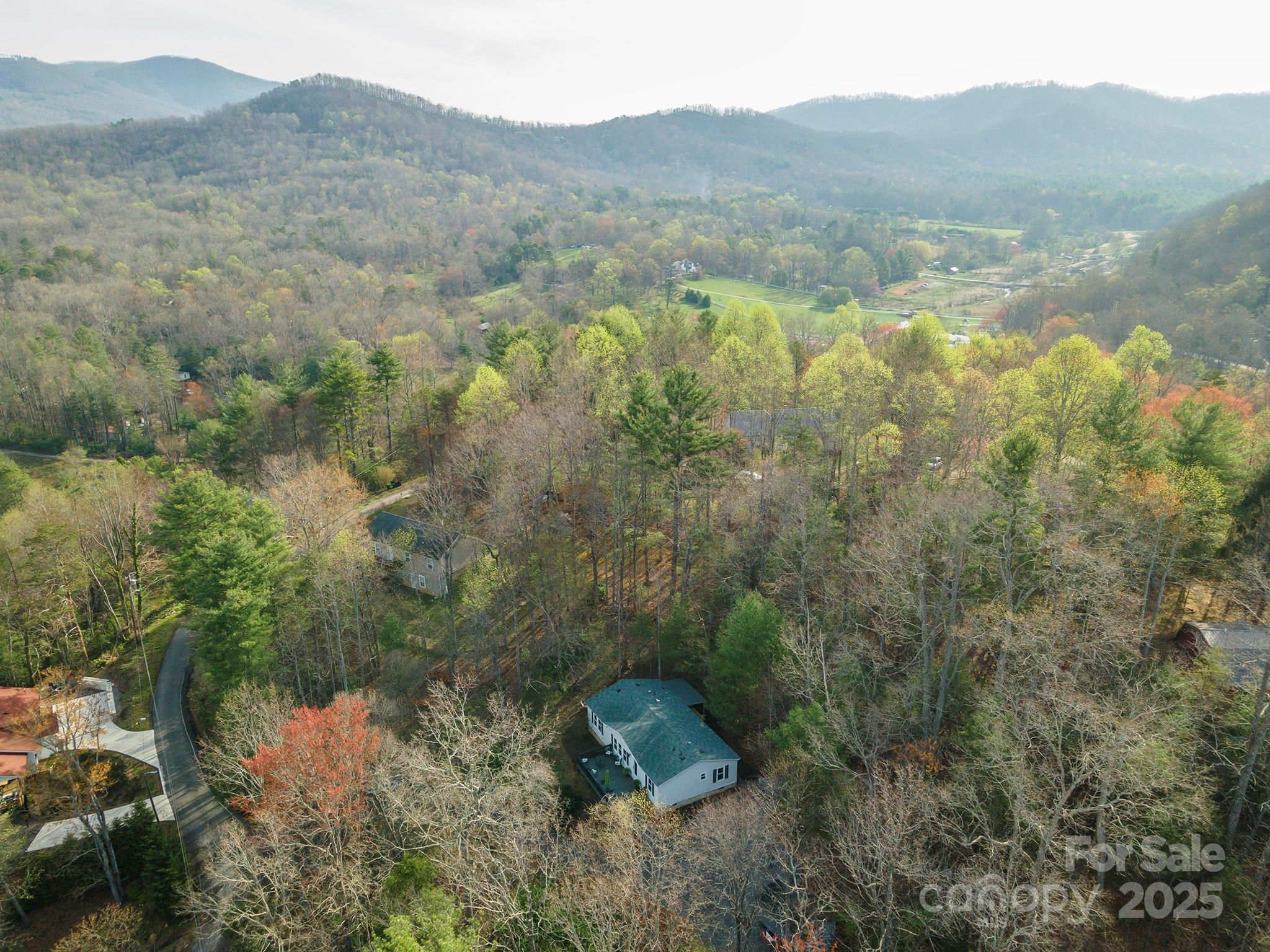 55 Whitaker Circle Fairview NC 28730