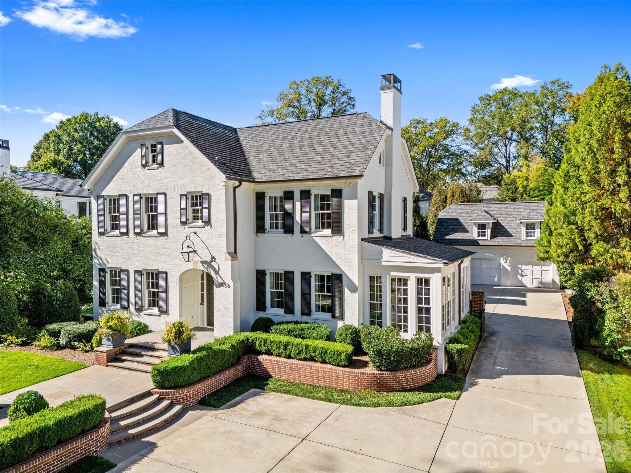 1438 Queens Road W Charlotte NC 28207