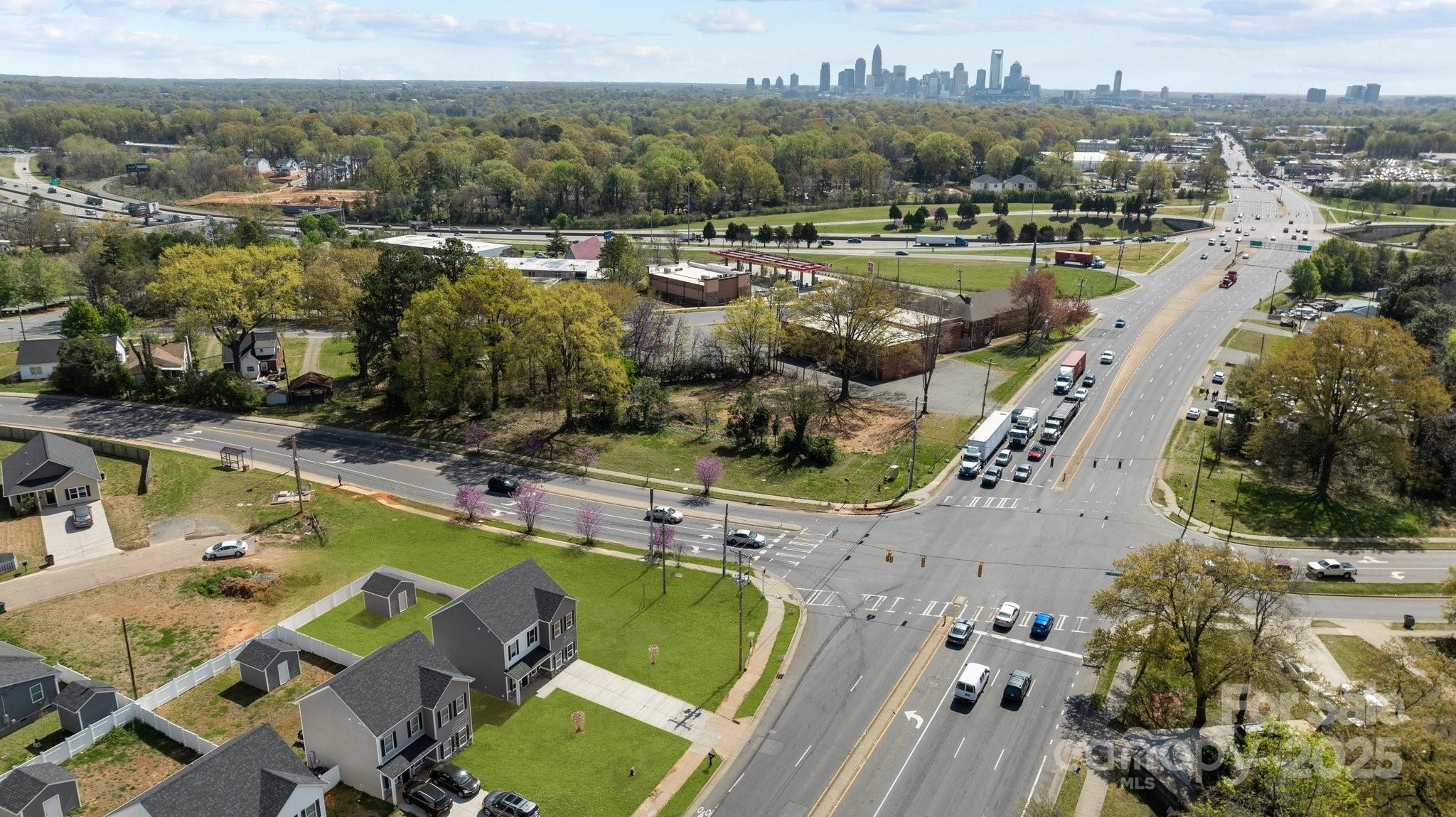 3804 Freedom Drive Charlotte NC 28208