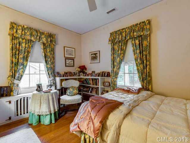 1508 Scotland Avenue Charlotte NC 28207