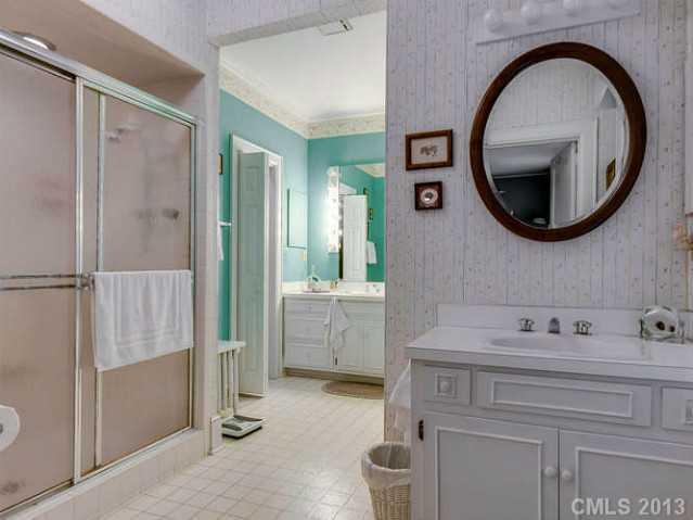 1508 Scotland Avenue Charlotte NC 28207