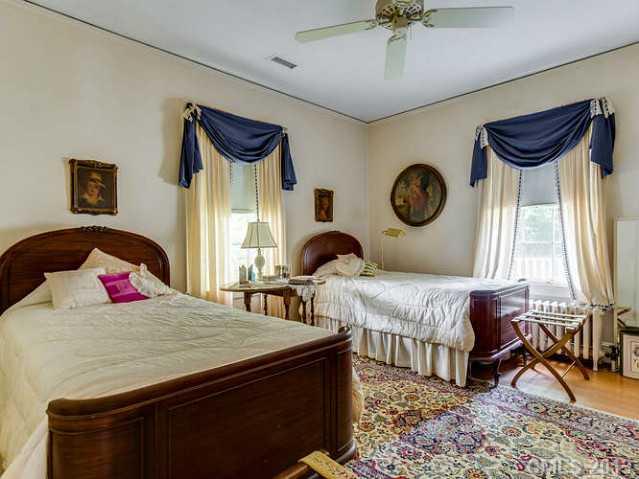 1508 Scotland Avenue Charlotte NC 28207