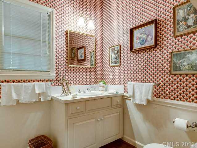 1508 Scotland Avenue Charlotte NC 28207