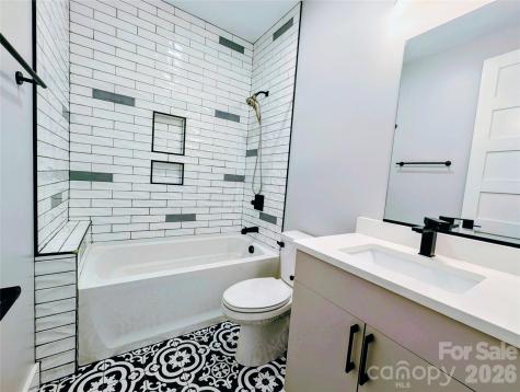 206 Flathouse Drive Asheville NC 28804