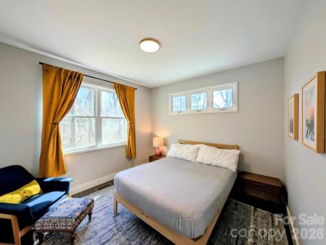 206 Flathouse Drive Asheville NC 28804