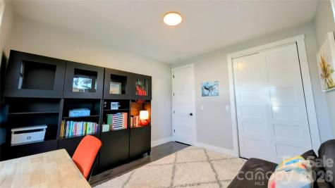 206 Flathouse Drive Asheville NC 28804