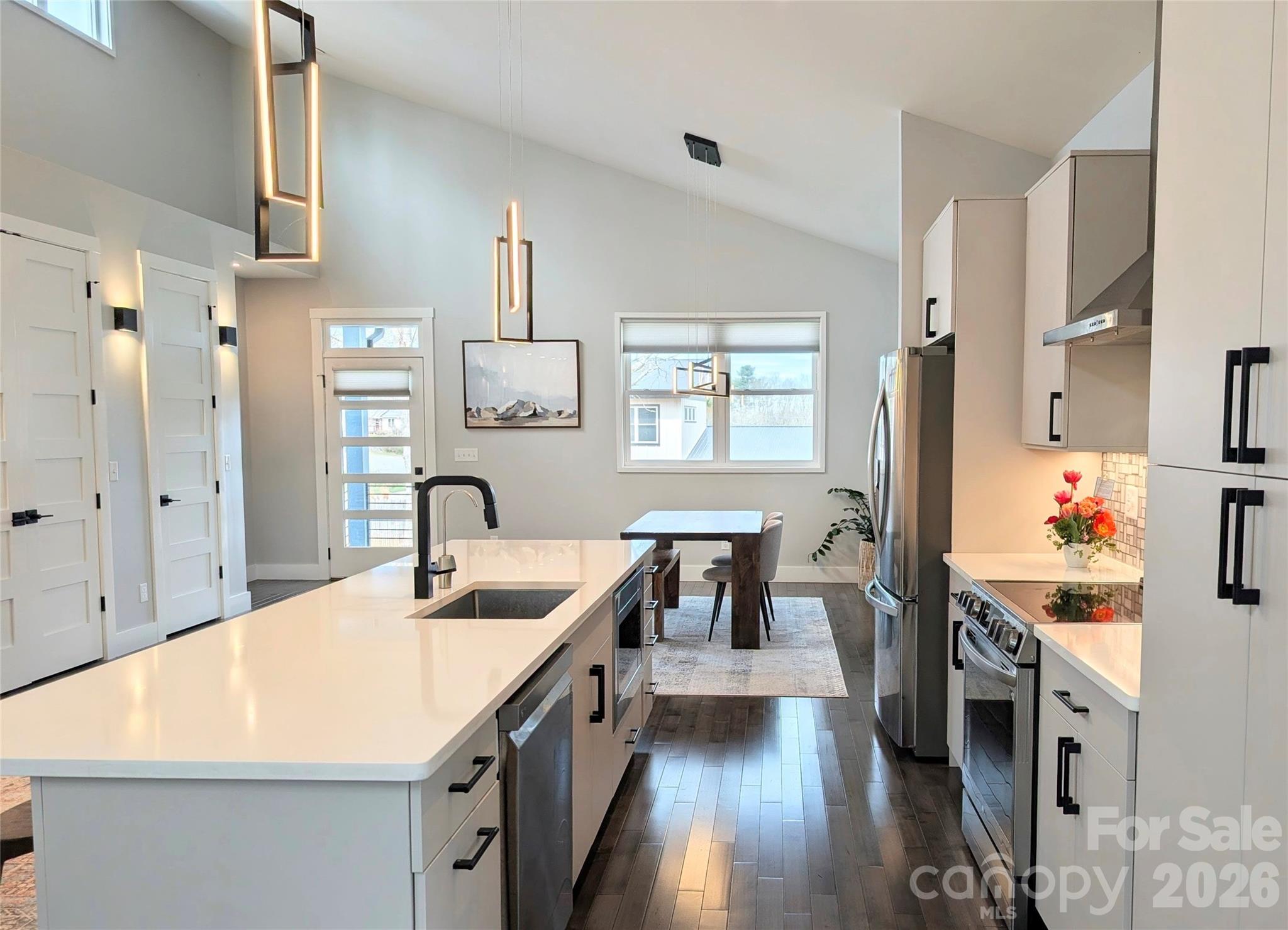 206 Flathouse Drive Asheville NC 28804