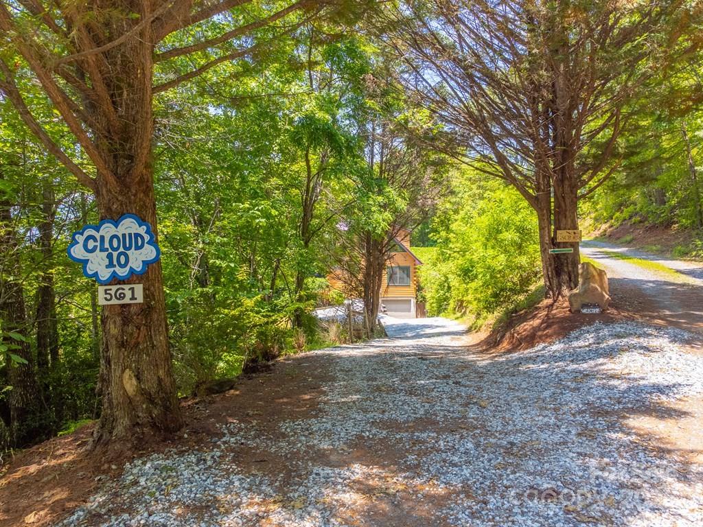 561 Signal Ridge Sylva NC 28779