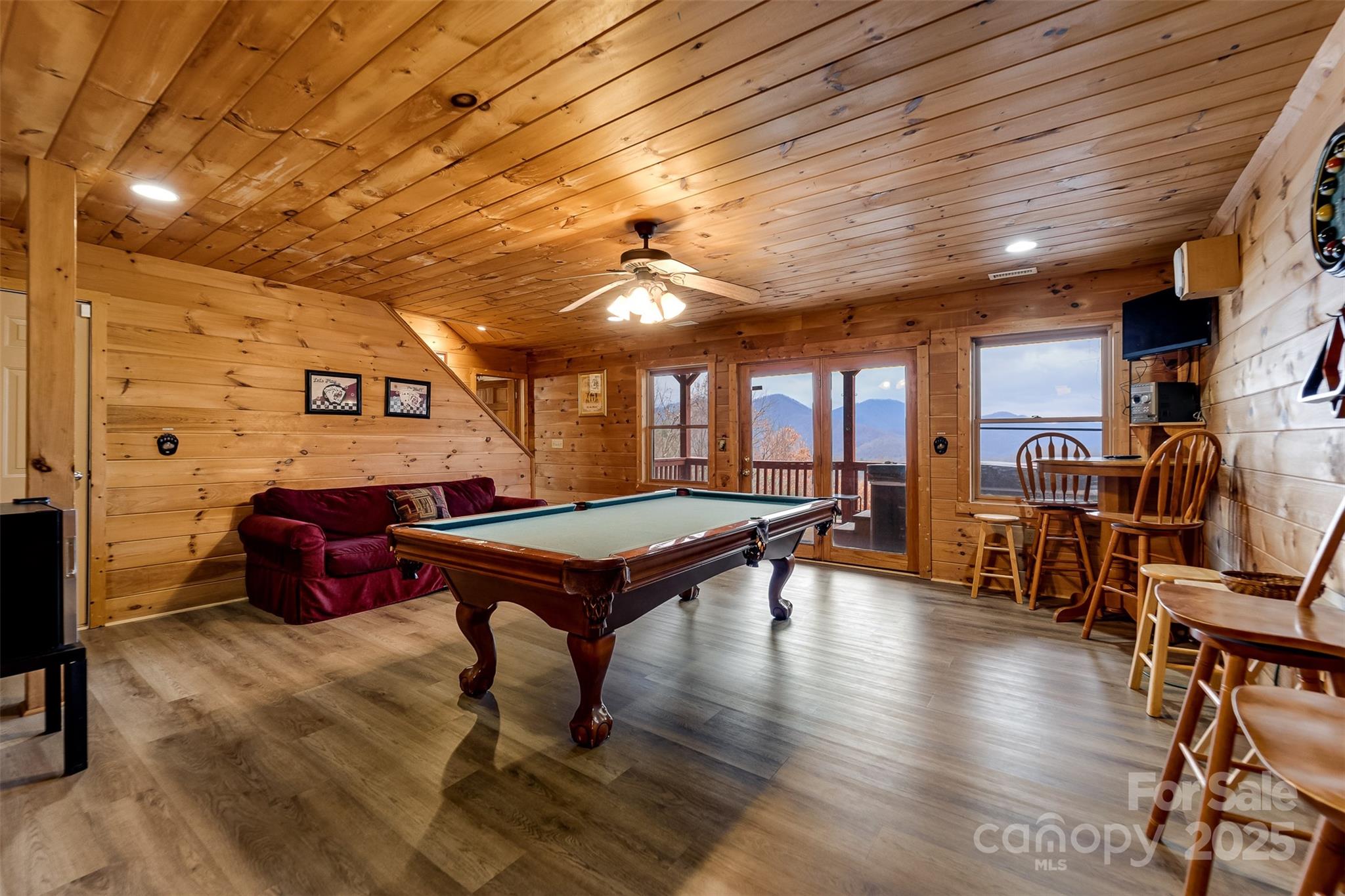 561 Signal Ridge Sylva NC 28779