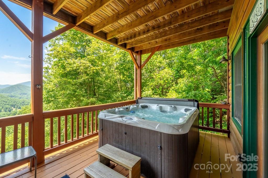 561 Signal Ridge Sylva NC 28779
