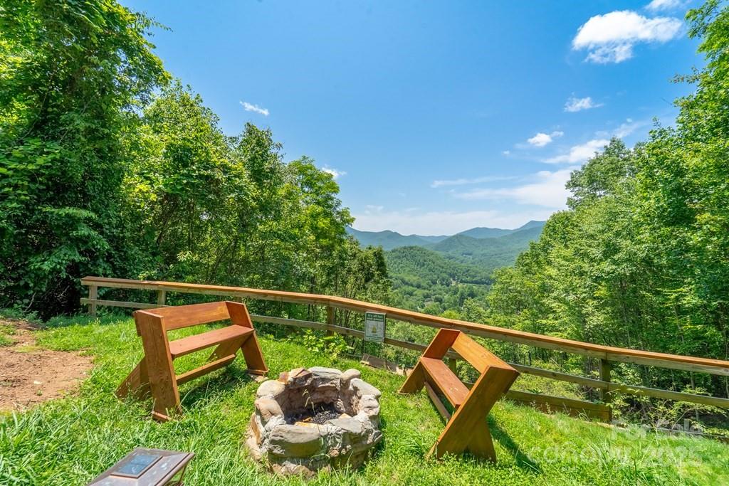 561 Signal Ridge Sylva NC 28779