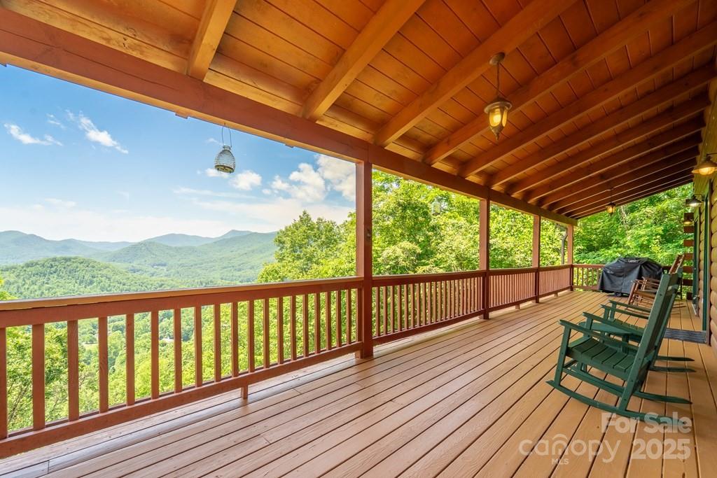 561 Signal Ridge Sylva NC 28779
