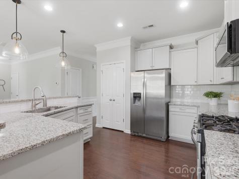 3297 Lock Erne Avenue Kannapolis NC 28081
