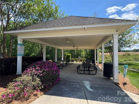 3297 Lock Erne Avenue Kannapolis NC 28081