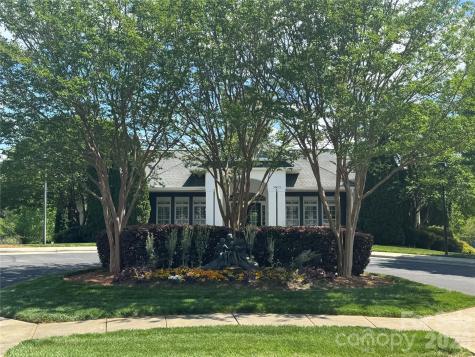 3297 Lock Erne Avenue Kannapolis NC 28081