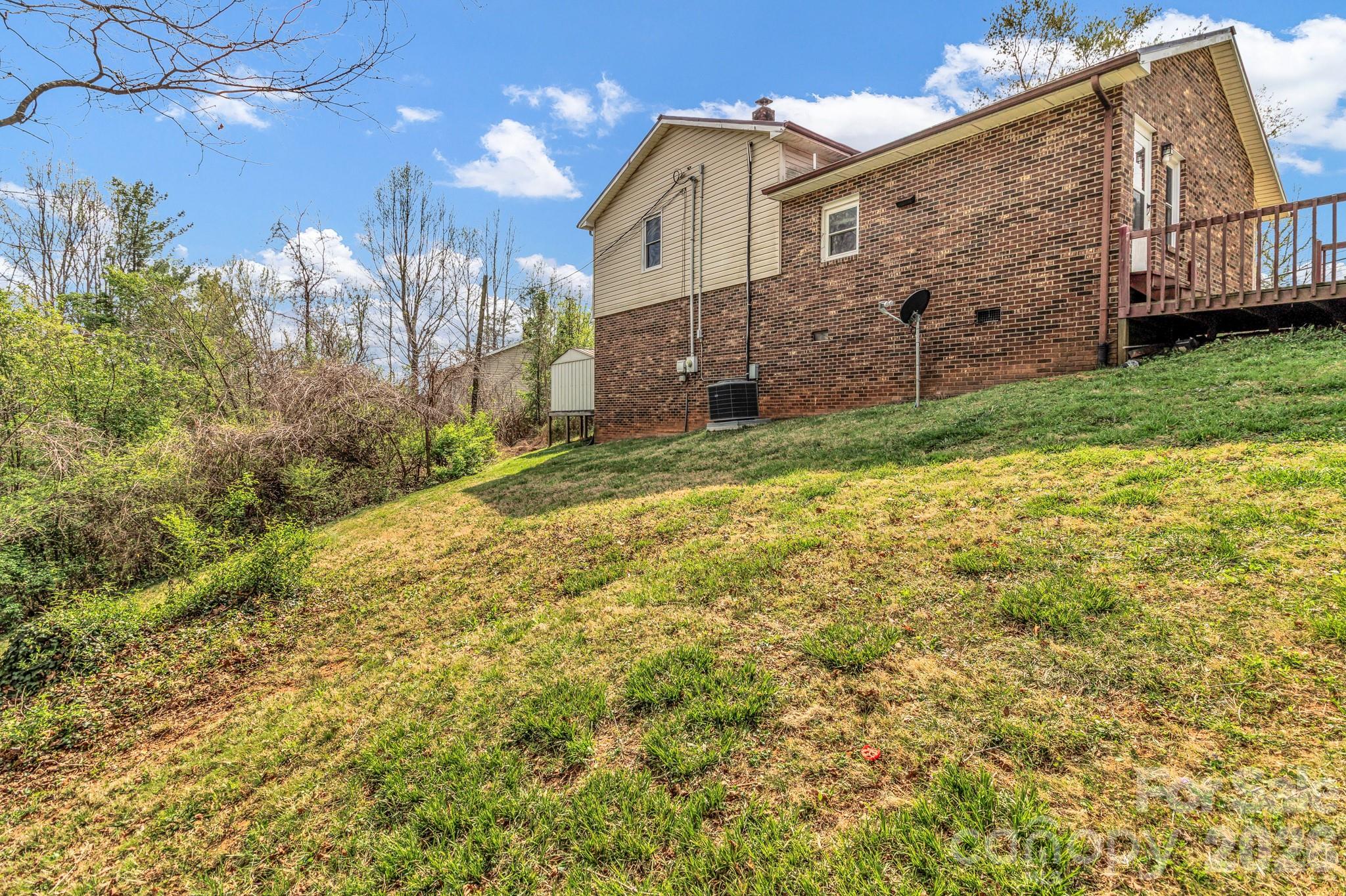 251 Reid Street Marion NC 28752