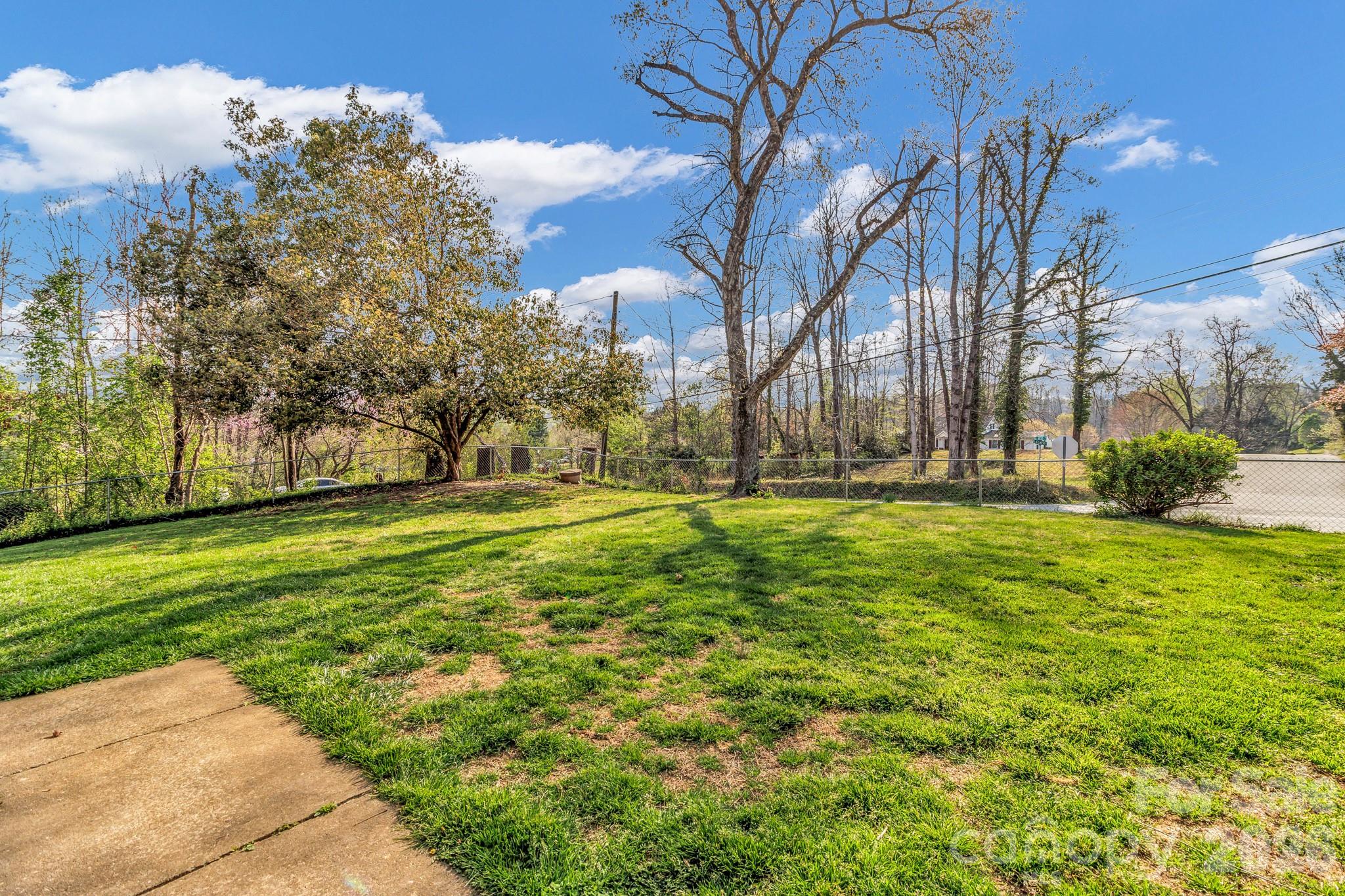 251 Reid Street Marion NC 28752