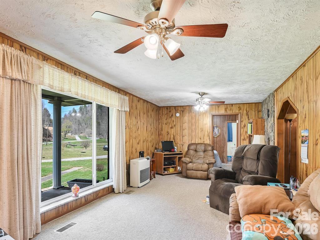 7530 Nc 208 Highway Marshall NC 28753
