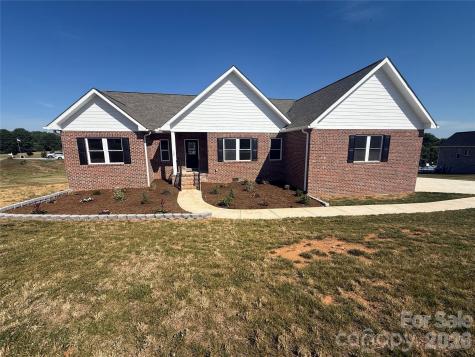 130 Oak Pointe Lane Wilkesboro NC 28697