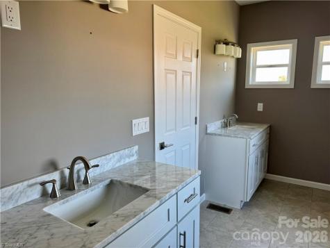 130 Oak Pointe Lane Wilkesboro NC 28697
