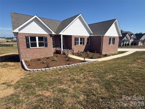 130 Oak Pointe Lane Wilkesboro NC 28697