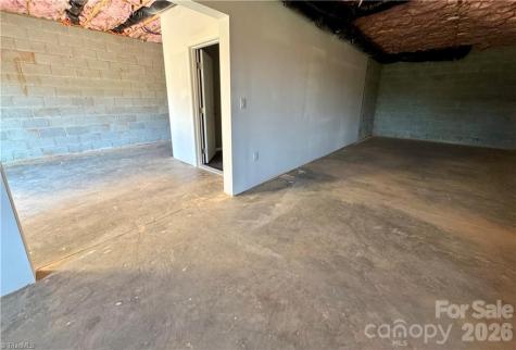 130 Oak Pointe Lane Wilkesboro NC 28697