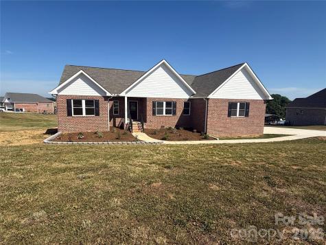 130 Oak Pointe Lane Wilkesboro NC 28697