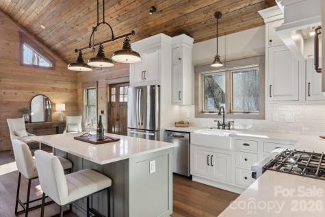 102 Iga Trail Maggie Valley NC 28751