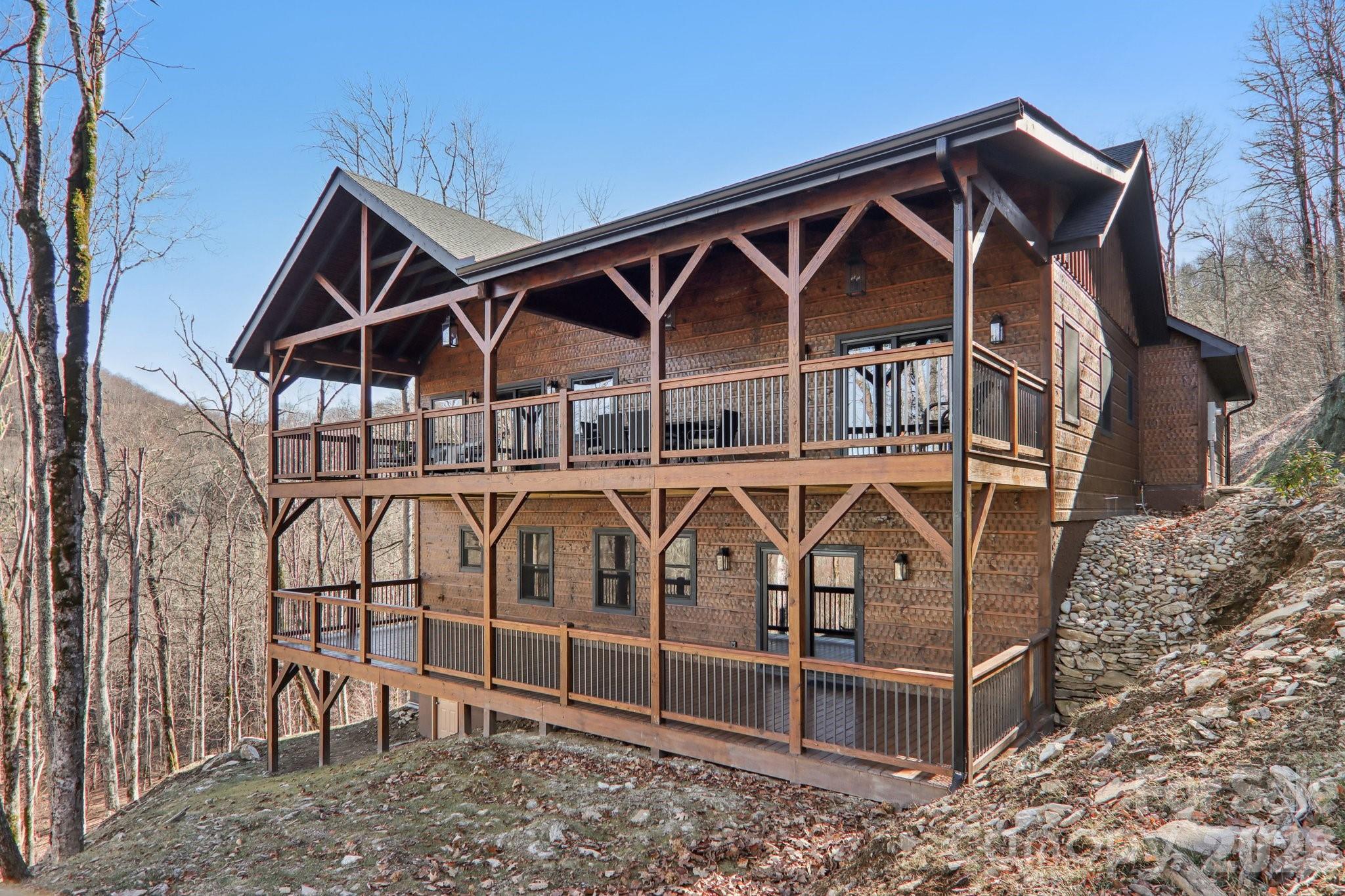102 Iga Trail Maggie Valley NC 28751