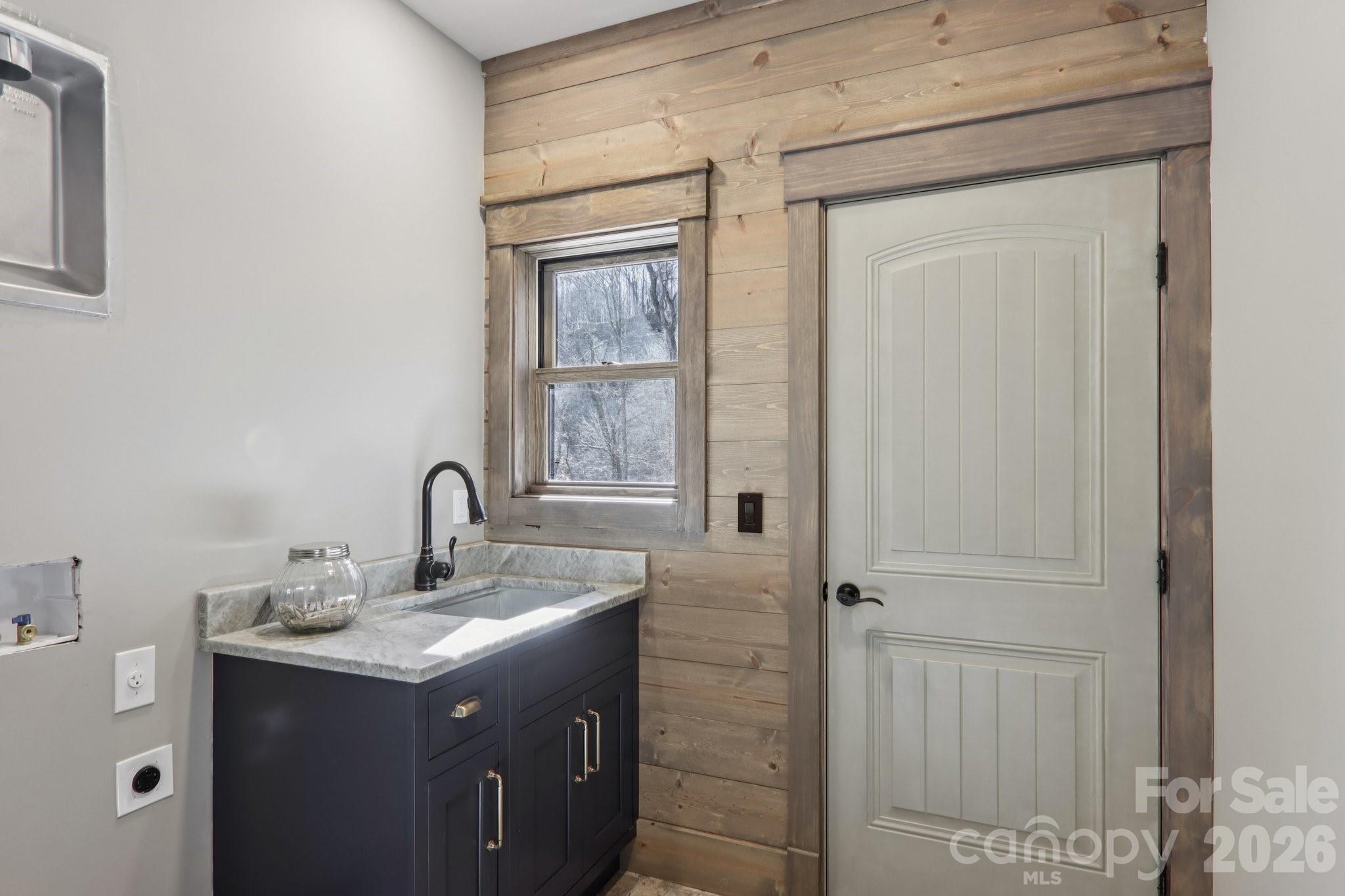 102 Iga Trail Maggie Valley NC 28751